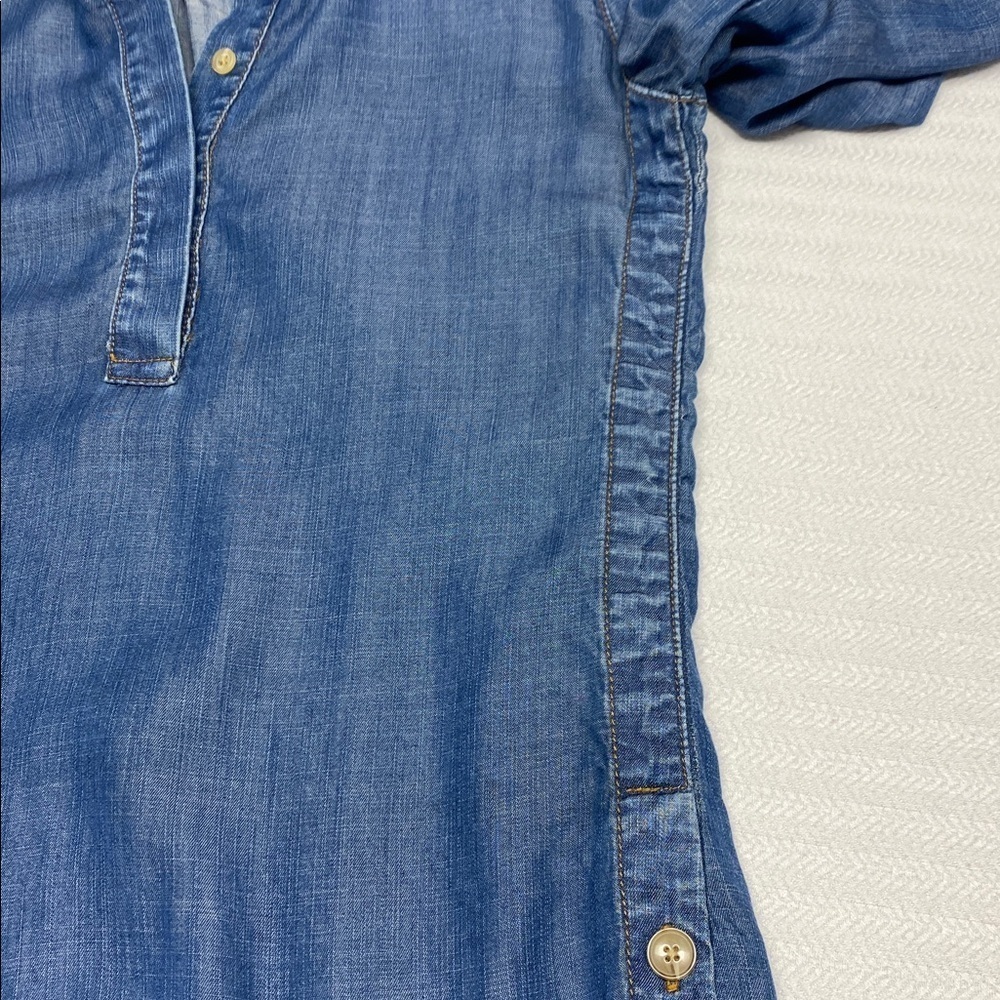 Chico’s Blue Denim Tencel Tunic Top Coastal Cottagecore Size Small - Picture 8 of 10